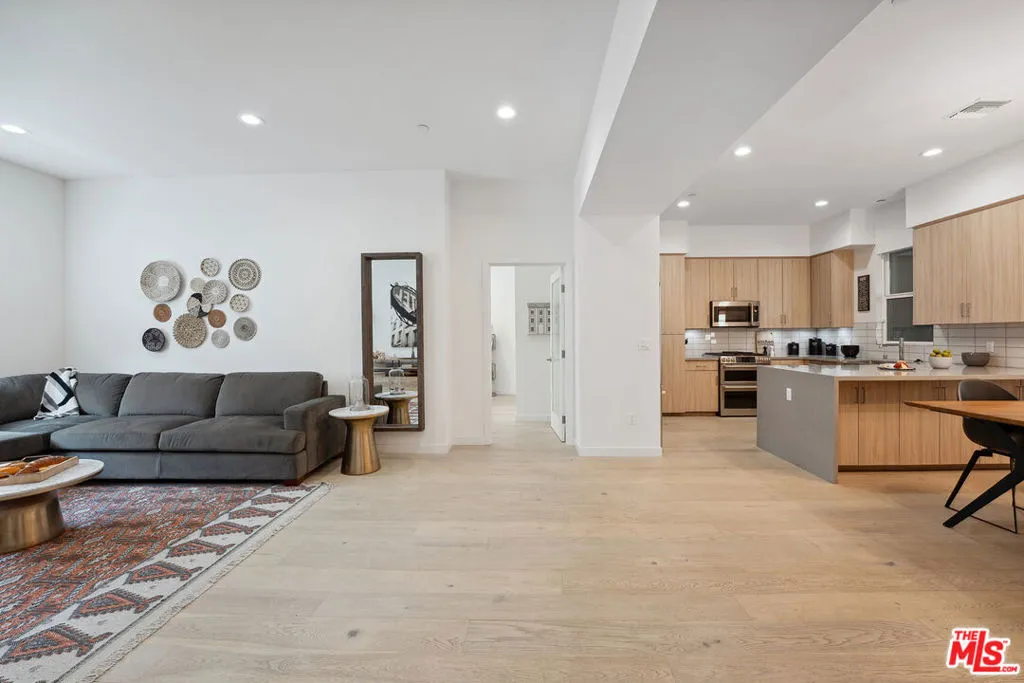 gallery-image 3
