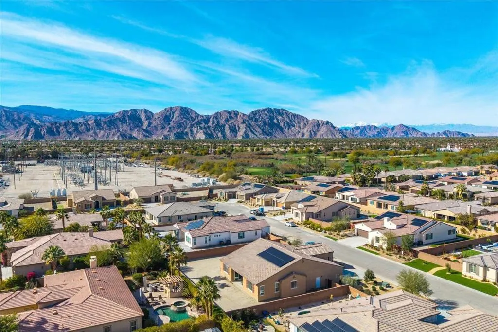 81835 Vida Bella Drive, La Quinta, California 92253 home-pic-39