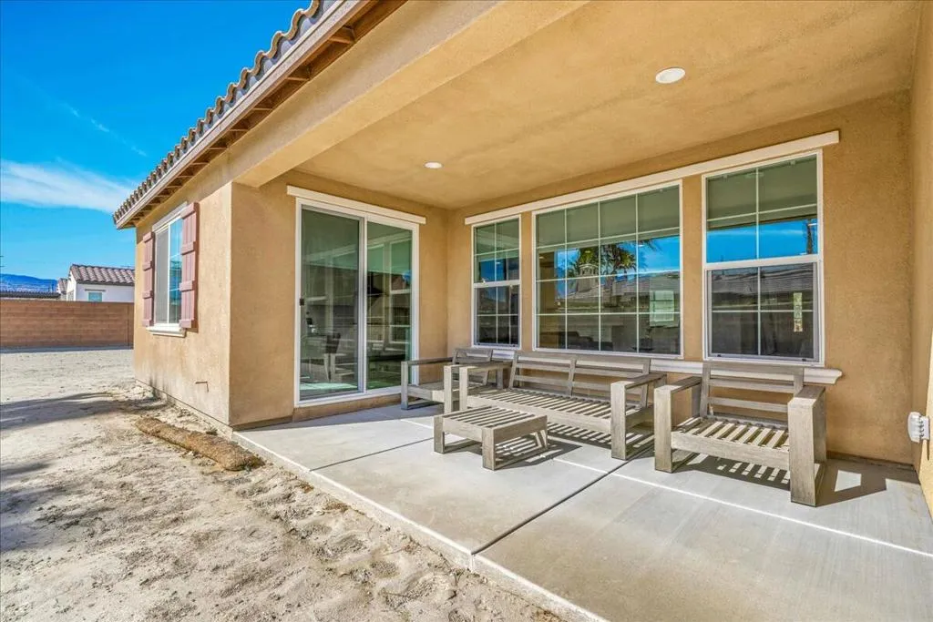 81835 Vida Bella Drive, La Quinta, California 92253 home-pic-27