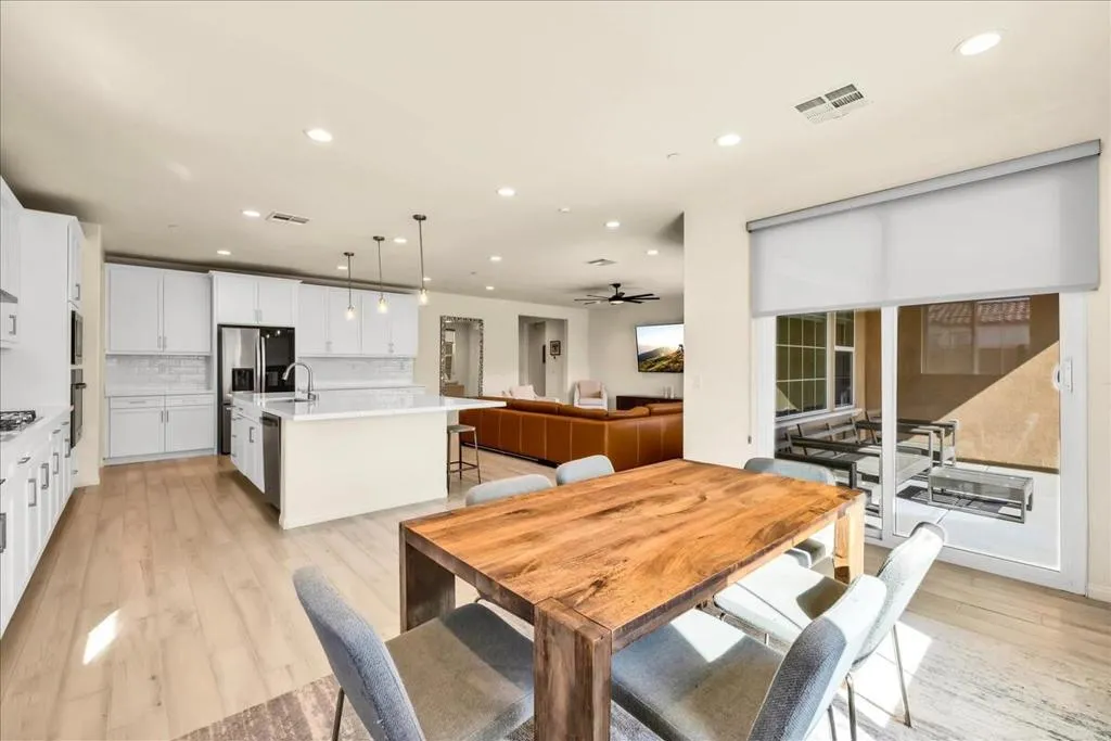 81835 Vida Bella Drive, La Quinta, California 92253 home-pic-6