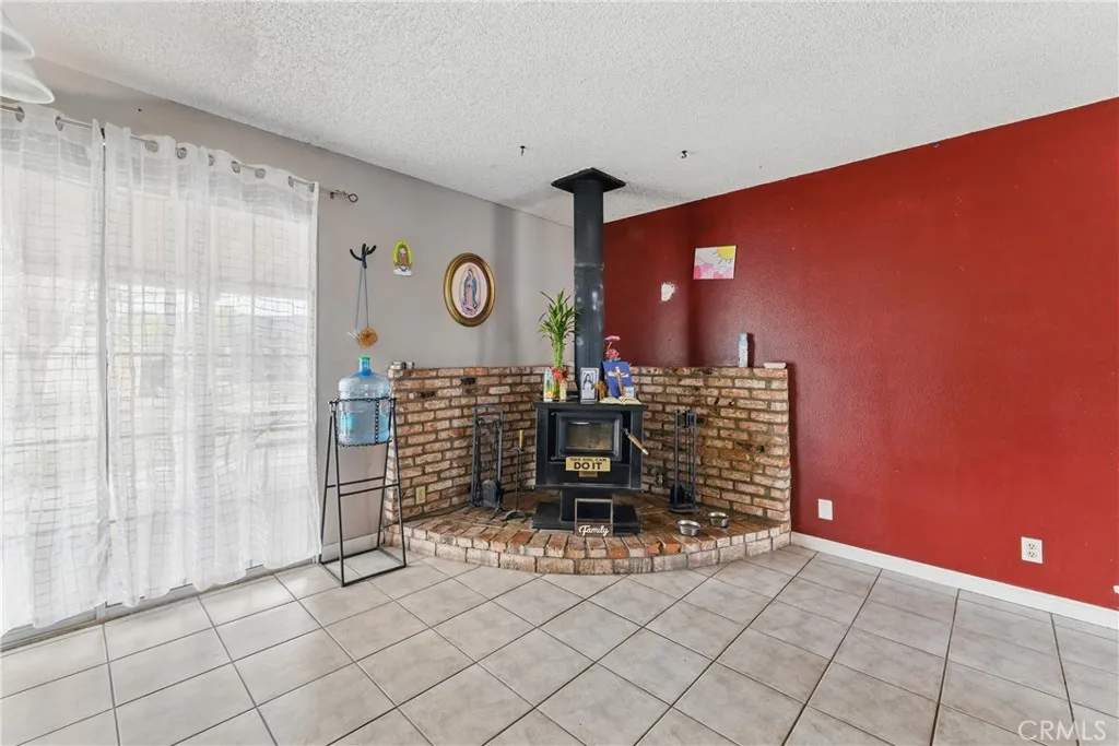 8806 E Avenue T14, Littlerock, California 93543 home-pic-7