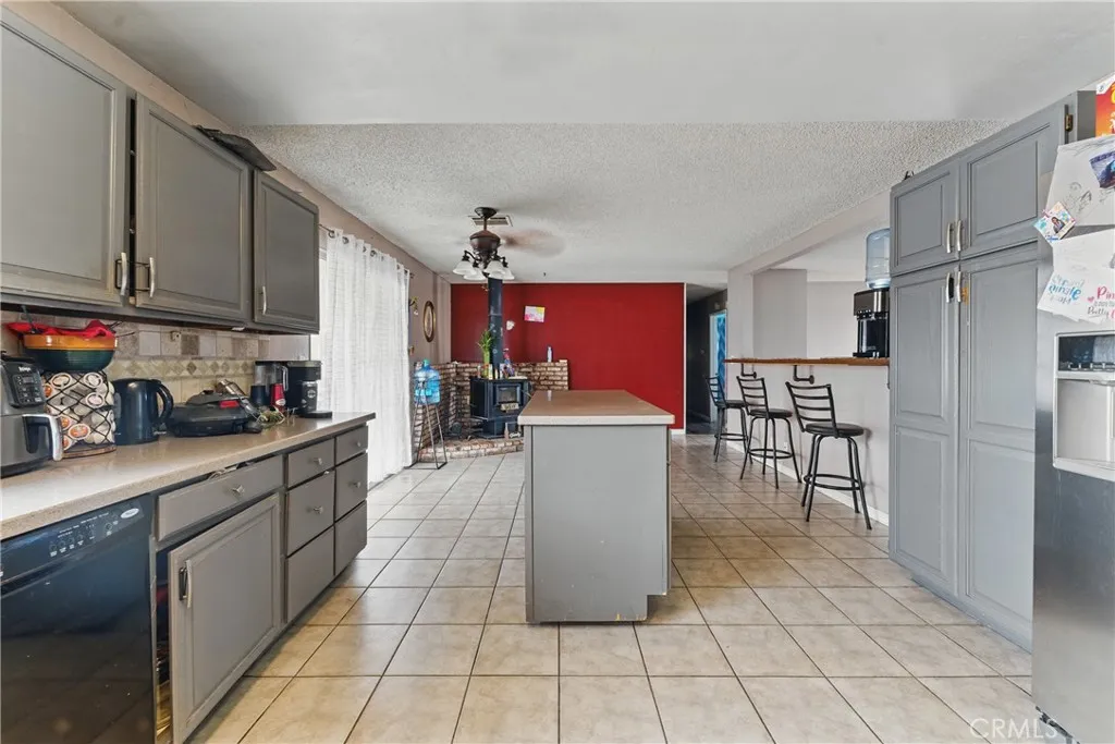 8806 E Avenue T14, Littlerock, California 93543 home-pic-9