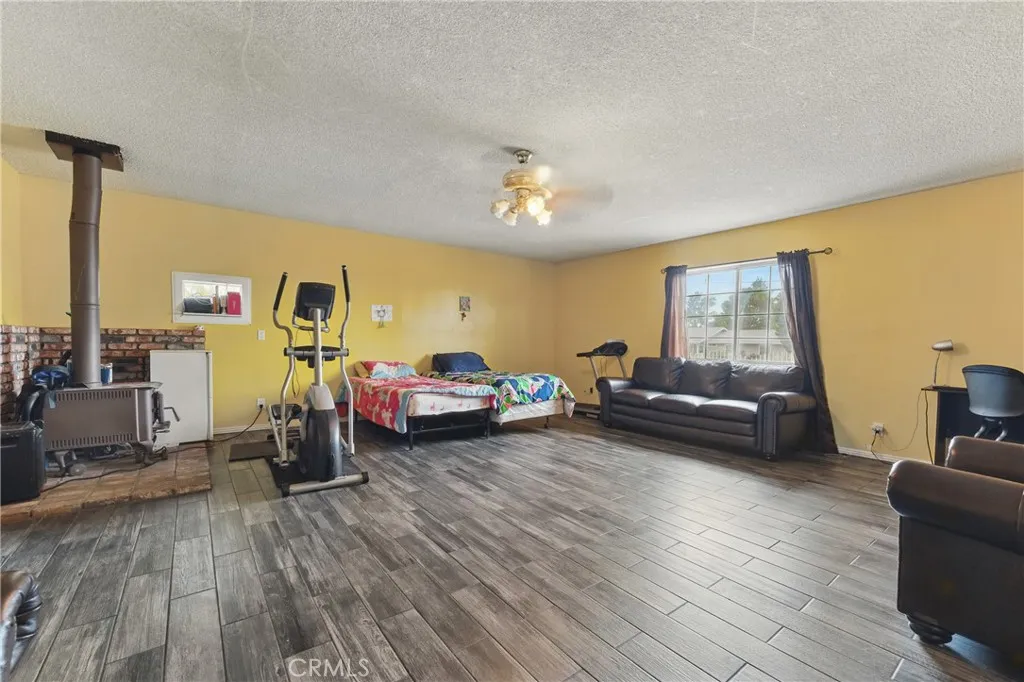 8806 E Avenue T14, Littlerock, California 93543 home-pic-23