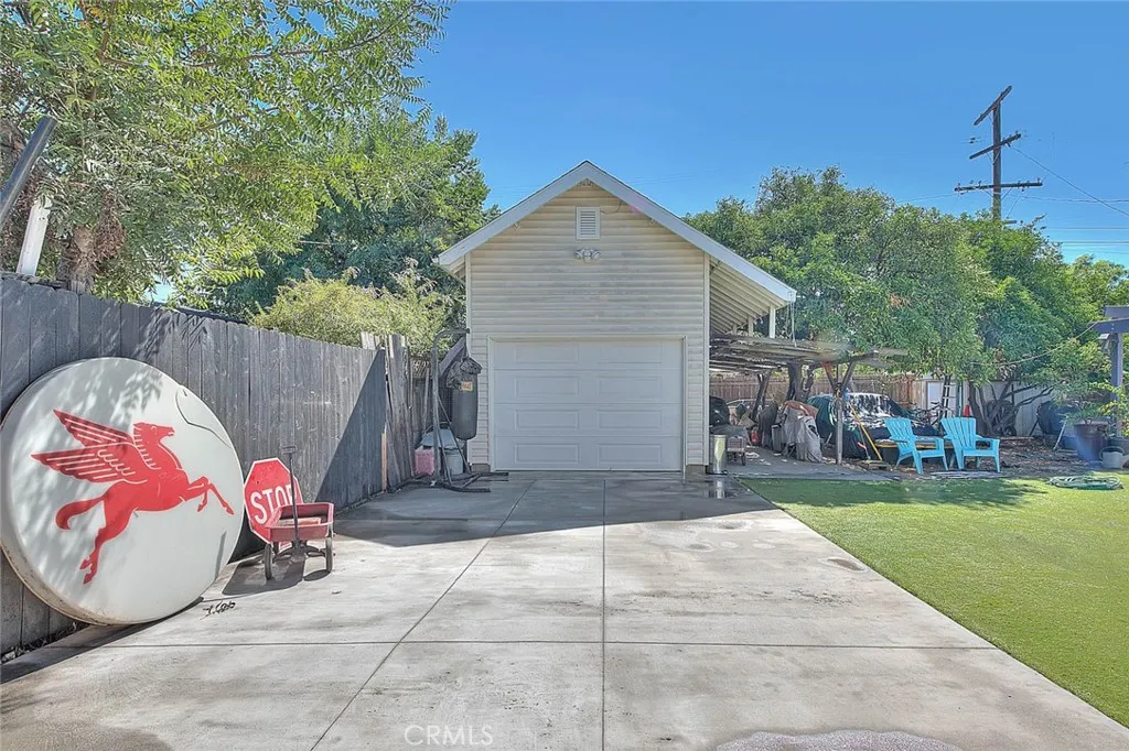 15524 Lemarsh Street, San Fernando, California 91345 home-pic-52