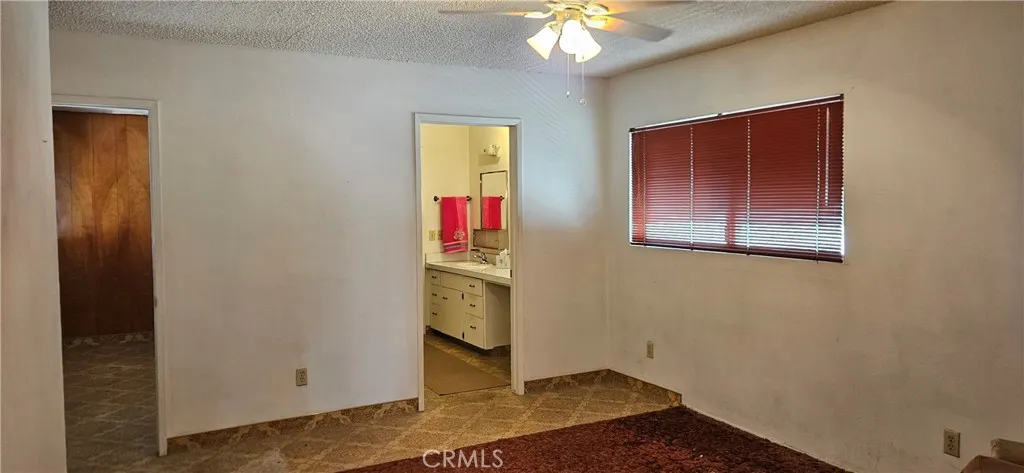 2363 W Oakland Avenue, Hemet, California 92545 home-pic-6