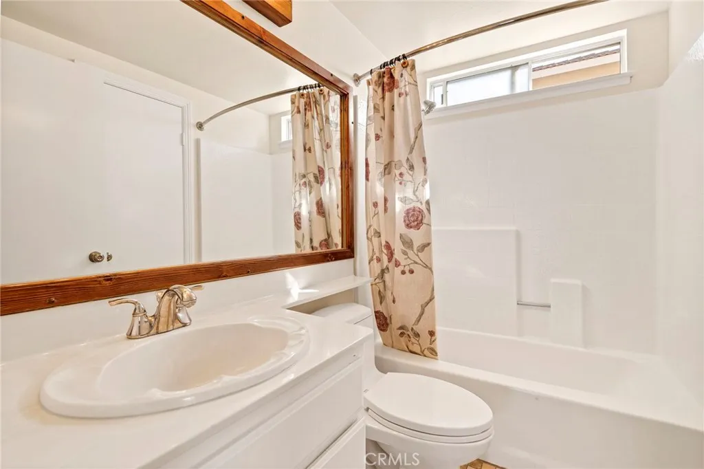 44244 Compiegne Drive, Hemet, California 92544 home-pic-16