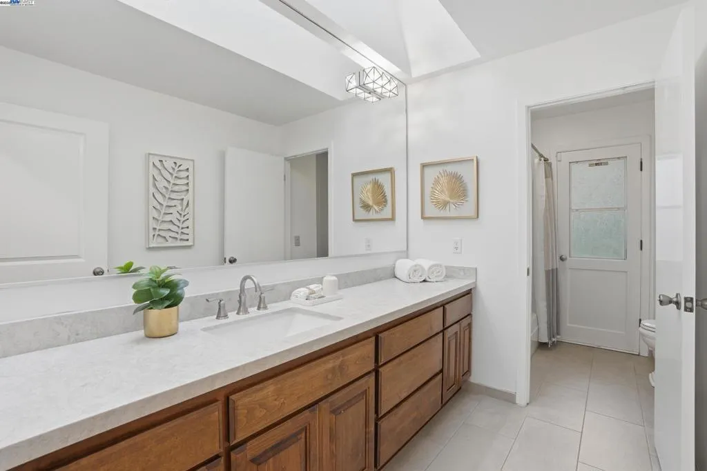 2402 Royal Oaks Drive, Alamo, California 94507 home-pic-28