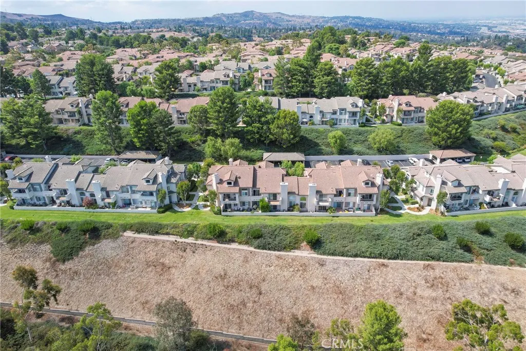 7917 E Viewrim, Anaheim Hills, California 92808 home-pic-41