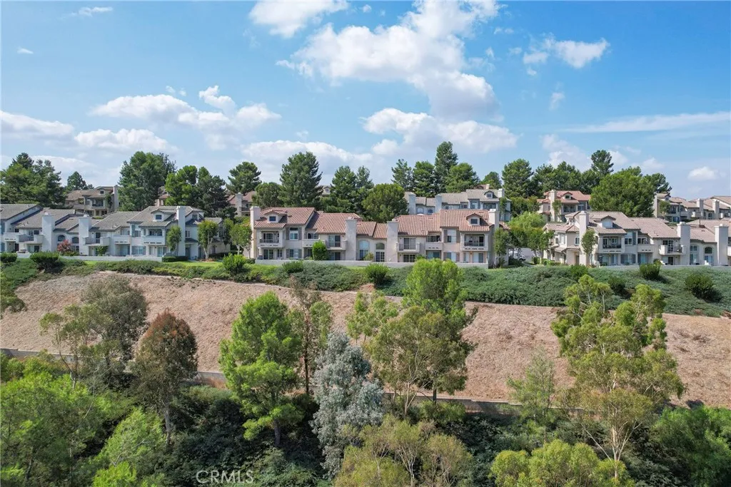 7917 E Viewrim, Anaheim Hills, California 92808 home-pic-31