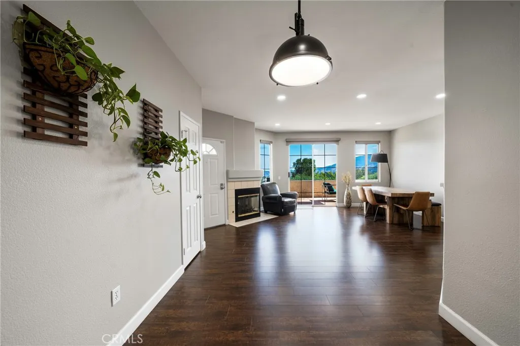 7917 E Viewrim, Anaheim Hills, California 92808 home-pic-9