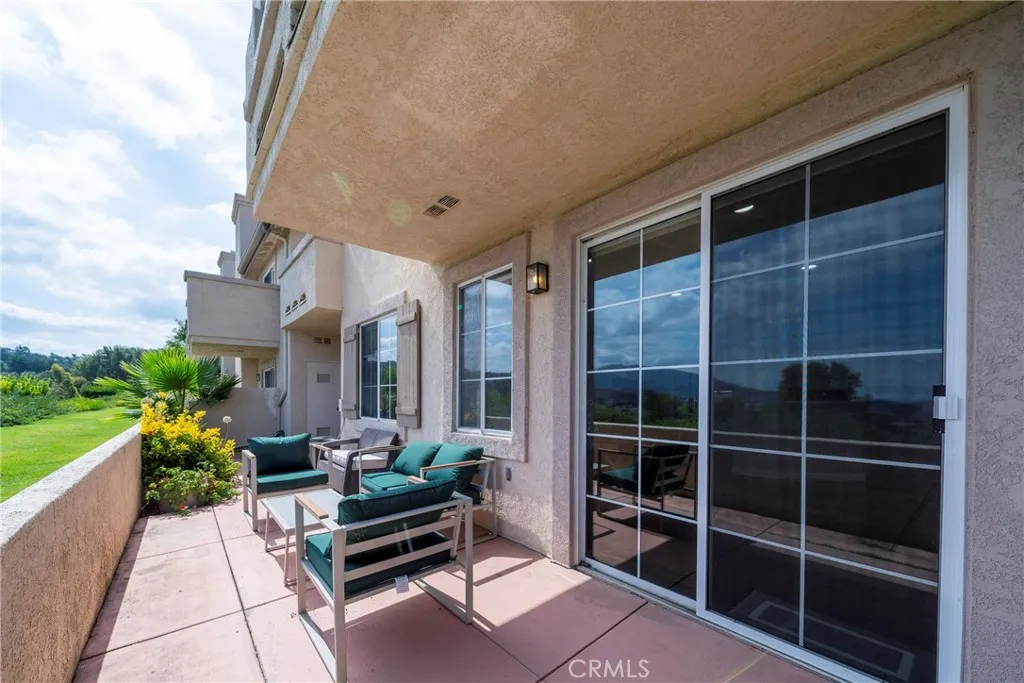 7917 E Viewrim, Anaheim Hills, California 92808 home-pic-26