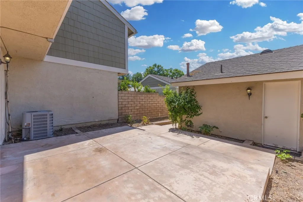 5 Locust, Irvine, California 92604 home-pic-43