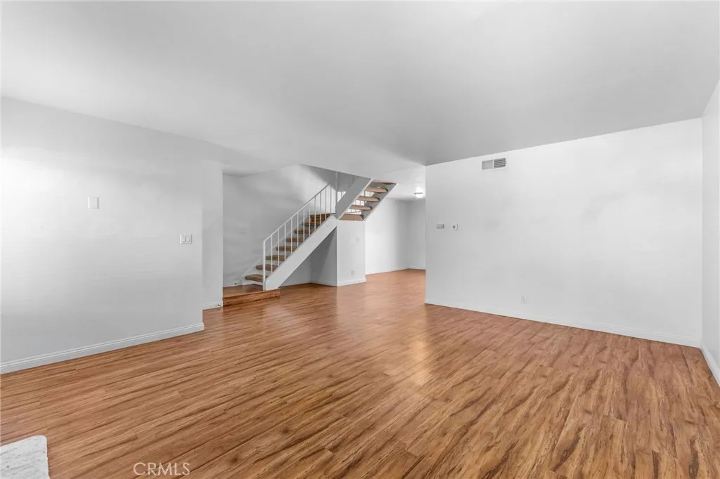 5 Locust, Irvine, California 92604 home-pic-17