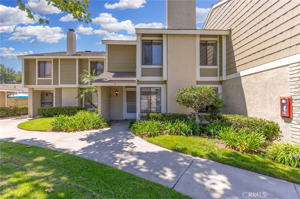 5 Locust, Irvine, California 92604 home-pic-8