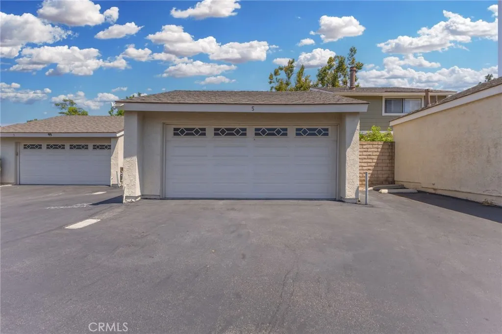 5 Locust, Irvine, California 92604 home-pic-47