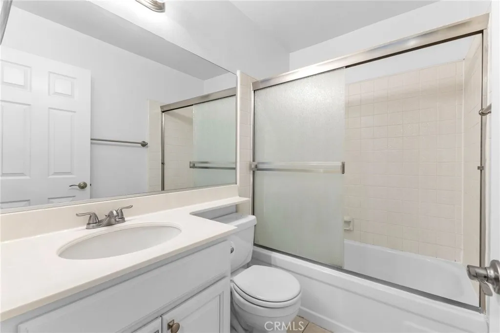 5 Locust, Irvine, California 92604 home-pic-38