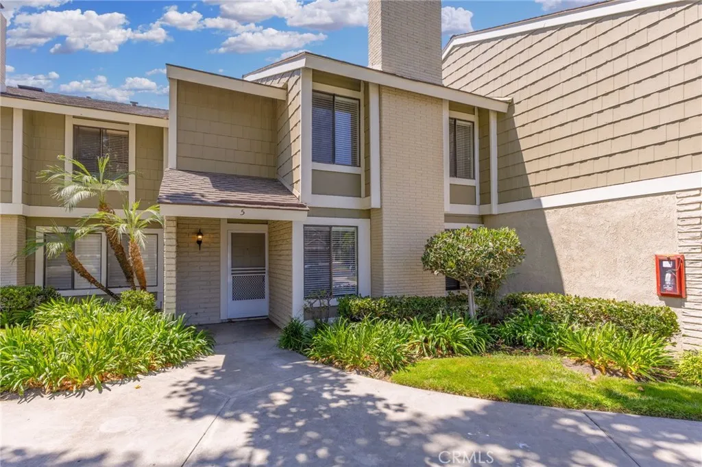 5 Locust, Irvine, California 92604 home-pic-5