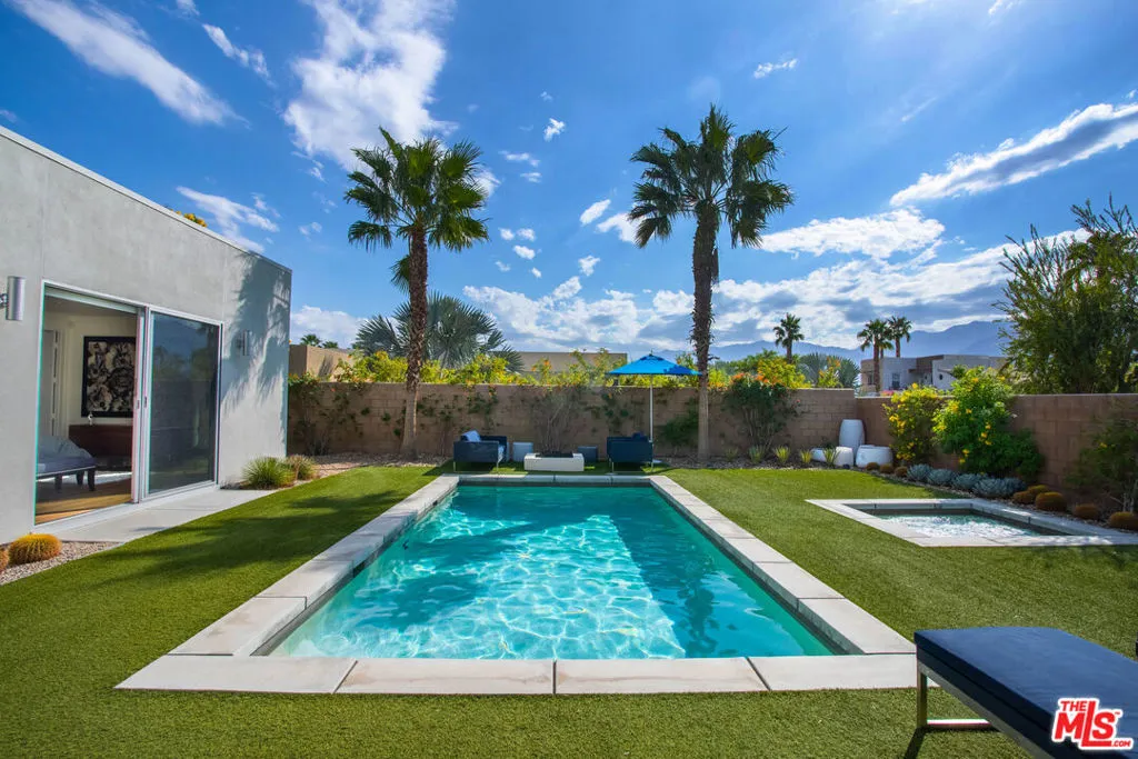 4304 Vantage Lane, Palm Springs, California 92262 home-pic-18