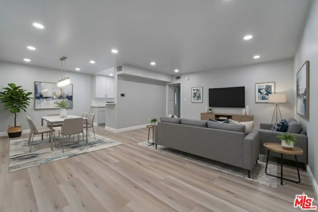 110 E Hillcrest Boulevard 115, Inglewood, California 90301 home-pic-3