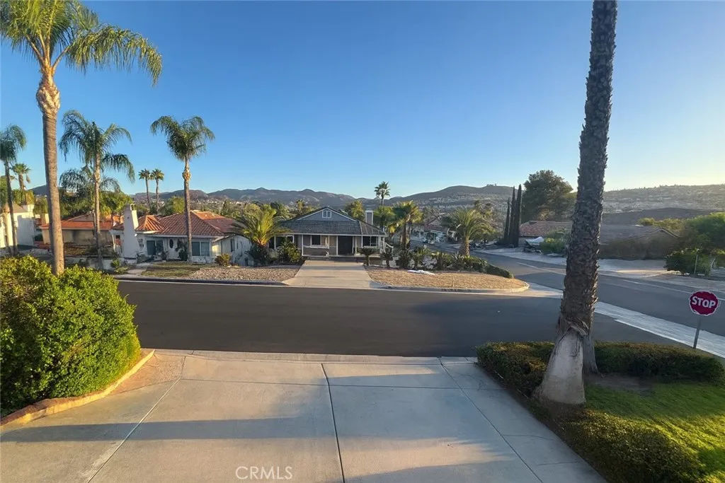 30099 Big Range, Canyon Lake, California 92587 home-pic-1