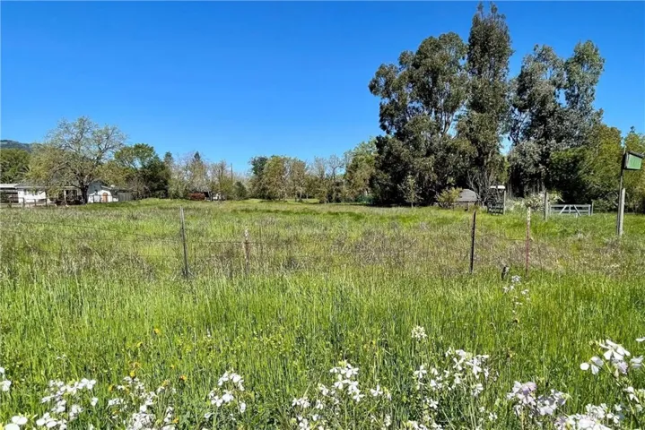 1025 Laurel Avenue, Sonoma, California 95472