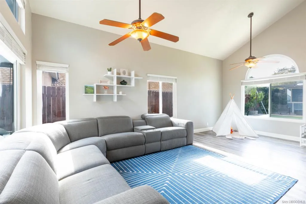 29634 Ramsey Court, Temecula, California 92591 home-pic-4