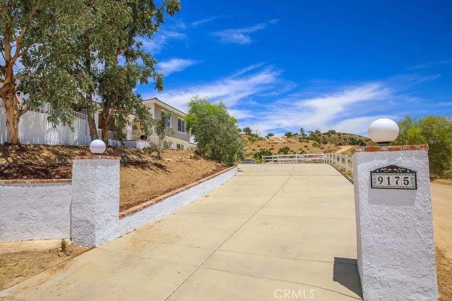 9175 Yucca Hills, Agua Dulce, California 91390 home-pic-4