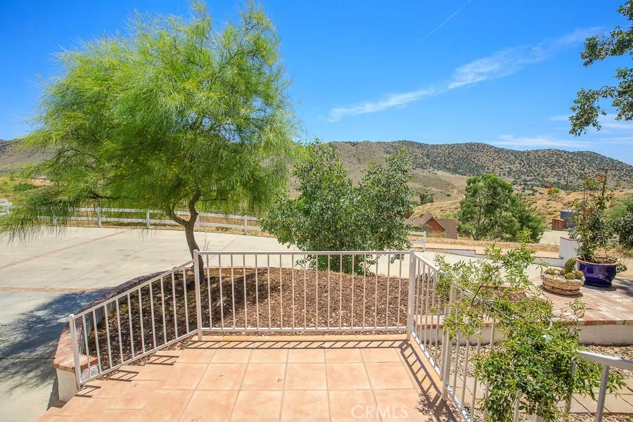 9175 Yucca Hills, Agua Dulce, California 91390 home-pic-10