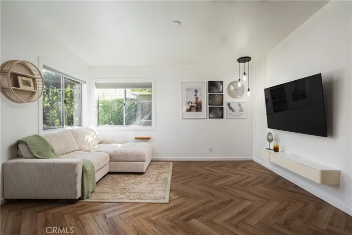541 A Bernard St, Costa Mesa, California 92627