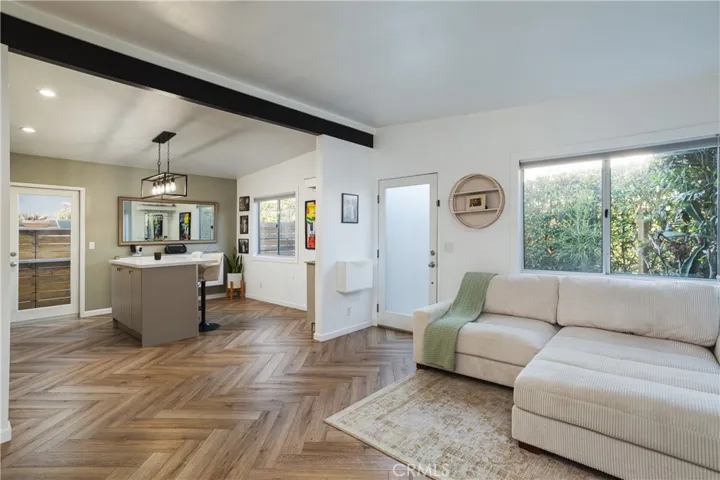 541 A Bernard St, Costa Mesa, California 92627