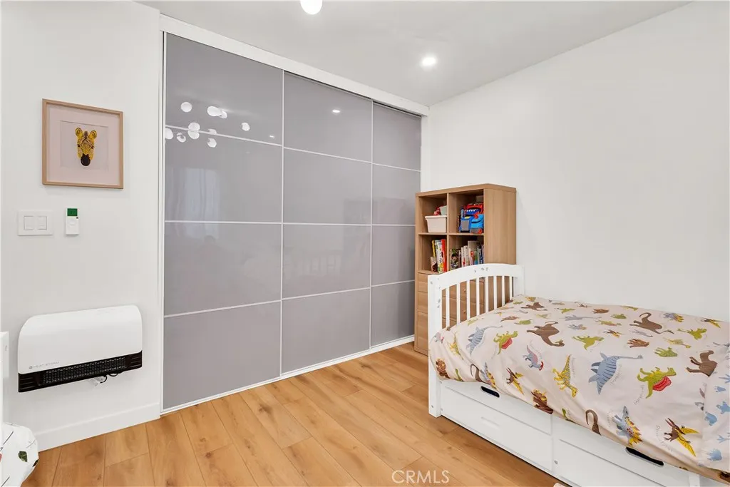 745 Main 107, El Segundo, California 90245 home-pic-16