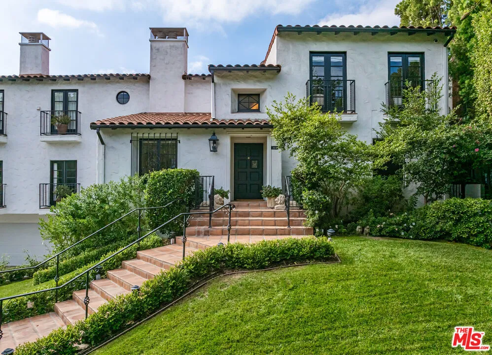 365 Comstock Avenue, Los Angeles, California 90024 home-pic-2