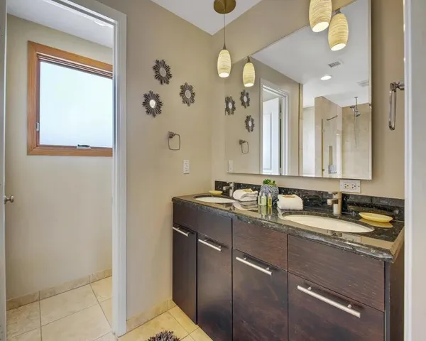 Screenshot 2025-06-04 at 18-04-54 Photo