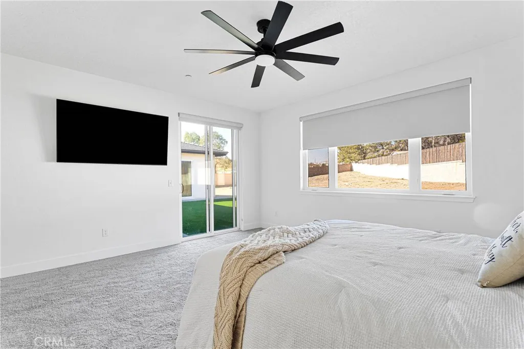 16383 Ridge View Drive, Apple Valley, California 92307 home-pic-25