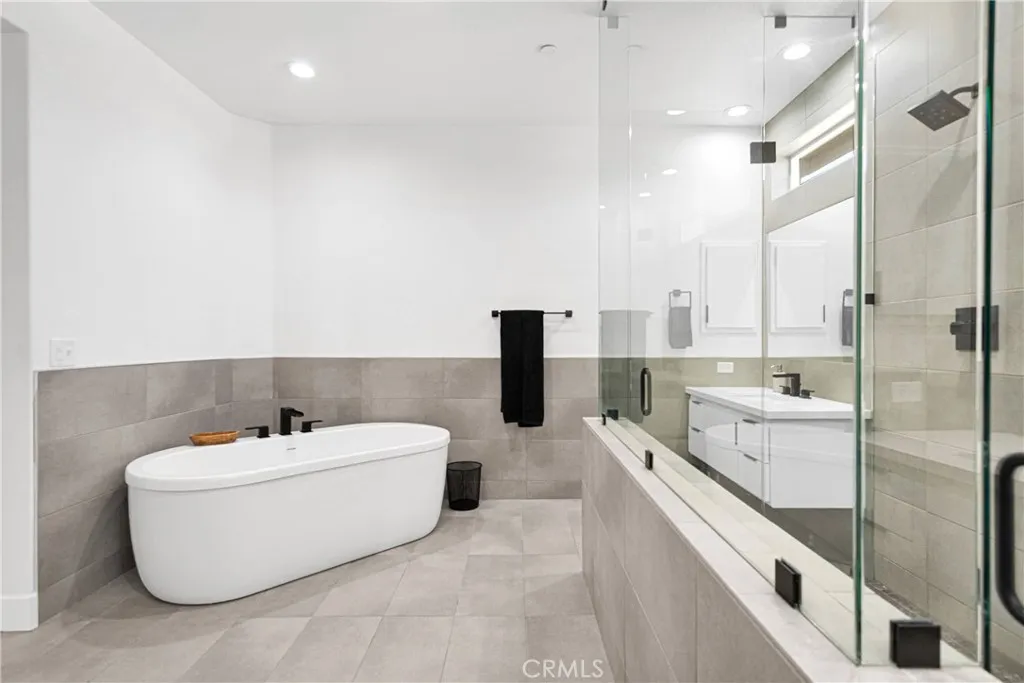16383 Ridge View Drive, Apple Valley, California 92307 home-pic-27