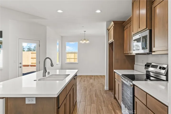 372 Bainbridge, Chico, California 95973