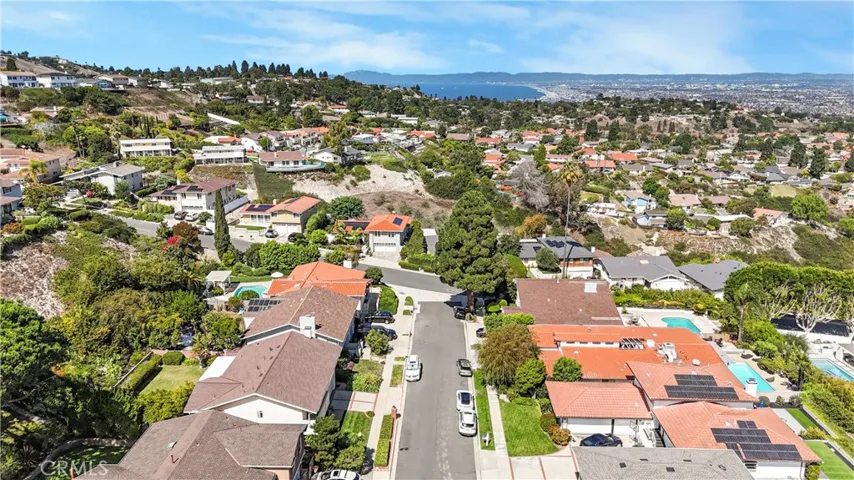 27415 Larchbluff Drive, Rancho Palos Verdes, California 90275