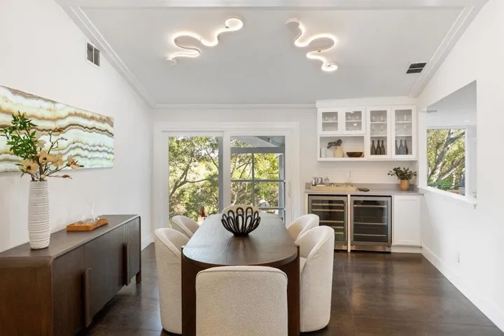 745 Endfield Way, Hillsborough, California 94010