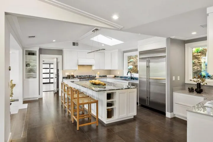 745 Endfield Way, Hillsborough, California 94010