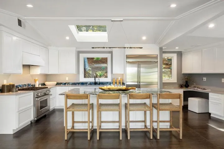 745 Endfield Way, Hillsborough, California 94010