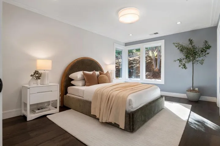 745 Endfield Way, Hillsborough, California 94010