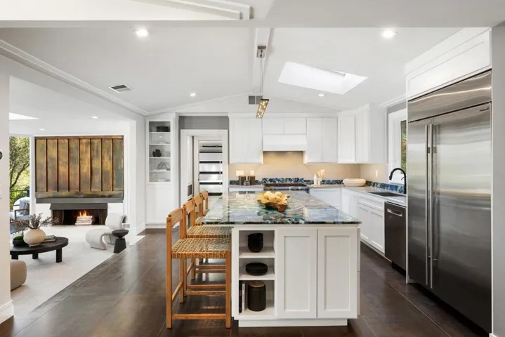 745 Endfield Way, Hillsborough, California 94010