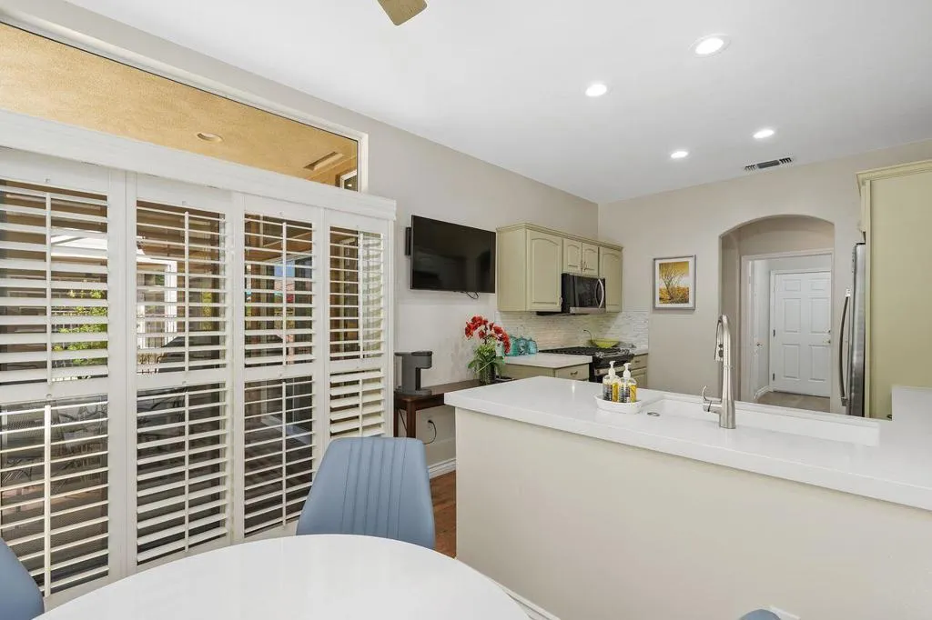 78560 Crystal Falls Road, Palm Desert, California 92211 home-pic-17
