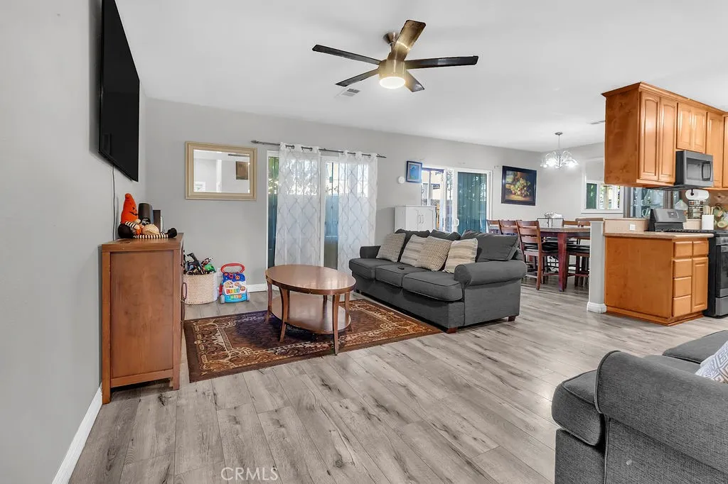 12060 N Santa Fe 4, Lynwood, California 90262 home-pic-7