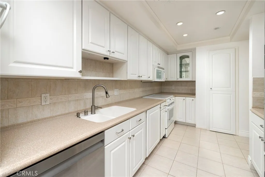 3200 La Rotonda Drive 316, Rancho Palos Verdes, California 90275 home-pic-11