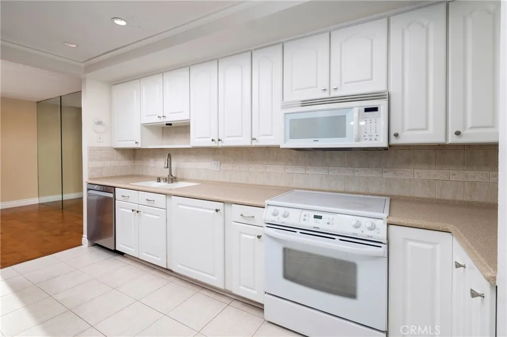 3200 La Rotonda Drive 316, Rancho Palos Verdes, California 90275 home-pic-12