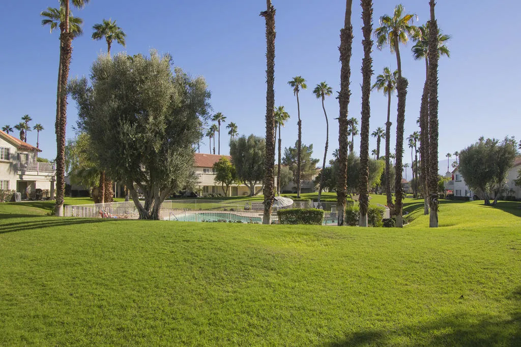 796 Montana Vista Drive, Palm Desert, California 92211 home-pic-27