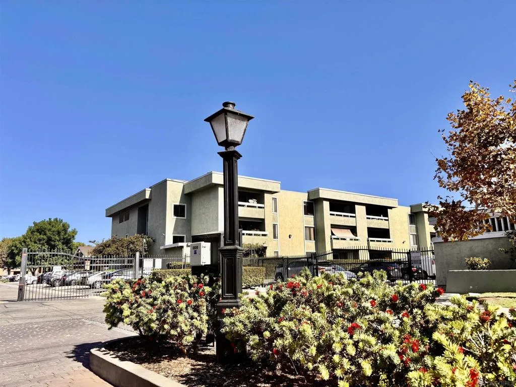 1040 E E Washington Ave 33, Escondido, California 92025 home-pic-13