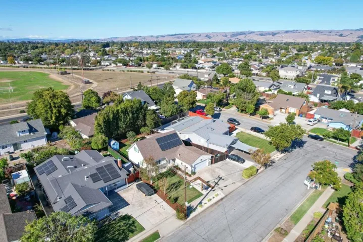 6025 Radcliffe Avenue, Newark, California 94560