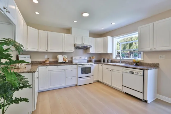 6025 Radcliffe Avenue, Newark, California 94560